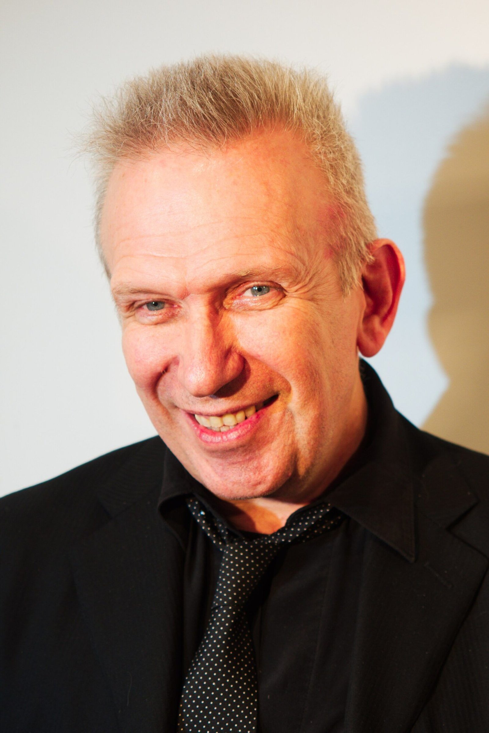 Jean Paul Gaultier Le Male Le Beau: La Fragancia Que Define la Seducción Masculina 1 Jean Paul Gaultier Le Male Le Beau: La Fragancia Que Define la Seducción Masculina