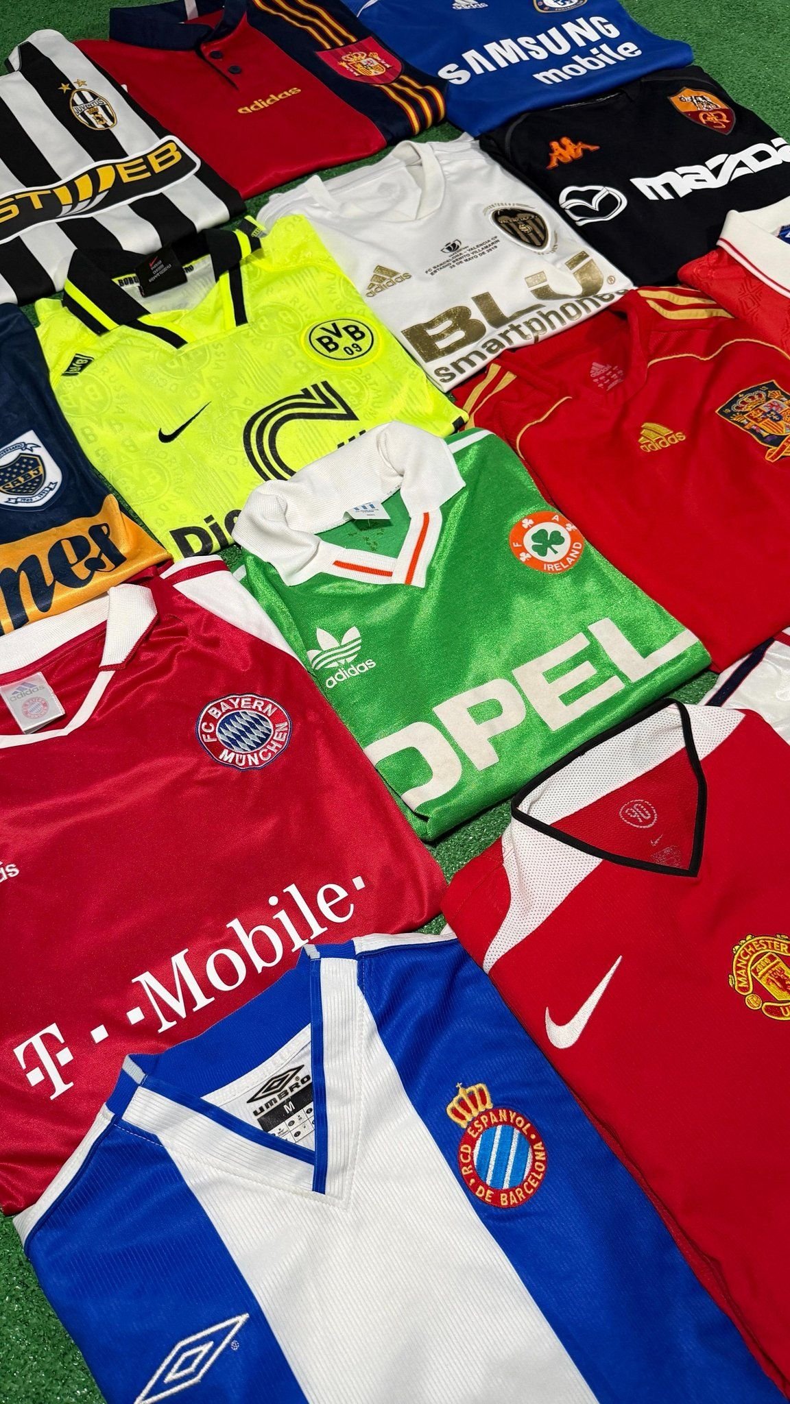¿Cómo elegir las mejores camisetas de futbol baratas y camisetas baloncesto para lucir como una estrella de élite sin romper tu presupuesto? 1 HI8pC12WkAAHqWb 1